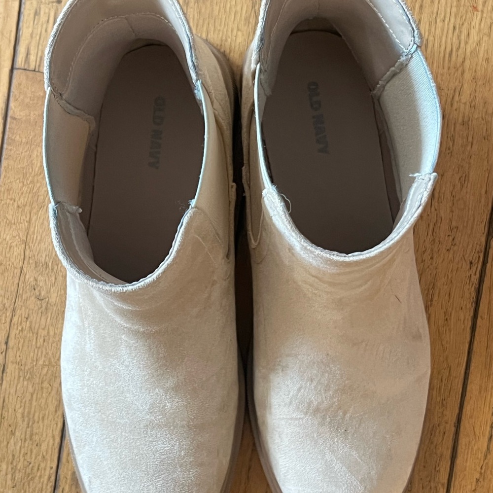 Old Navy Women's Light Tan Ankle Booties